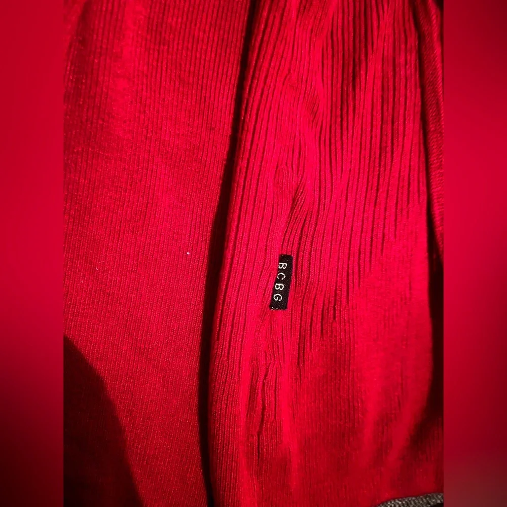 Red Sweater ❤️ - Picture 3 of 7